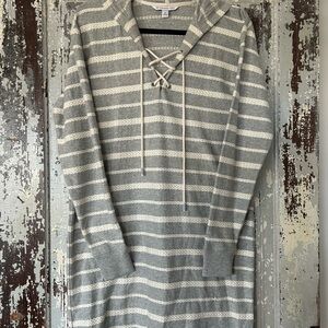 Southern Tide Gray and White Knit long Hoodie/top